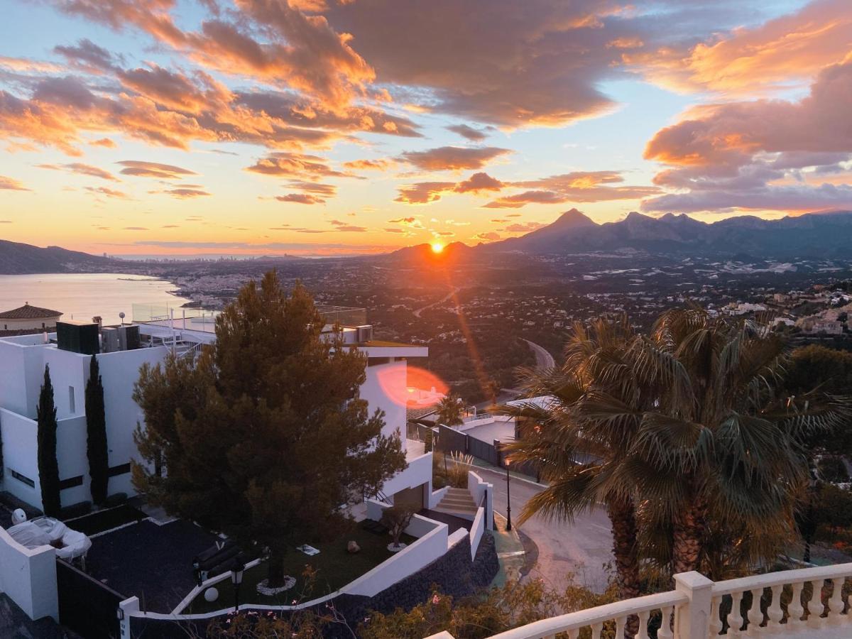 Villa Aleandra Con Maravillosas Vistas Al Mar! Altea Bagian luar foto
